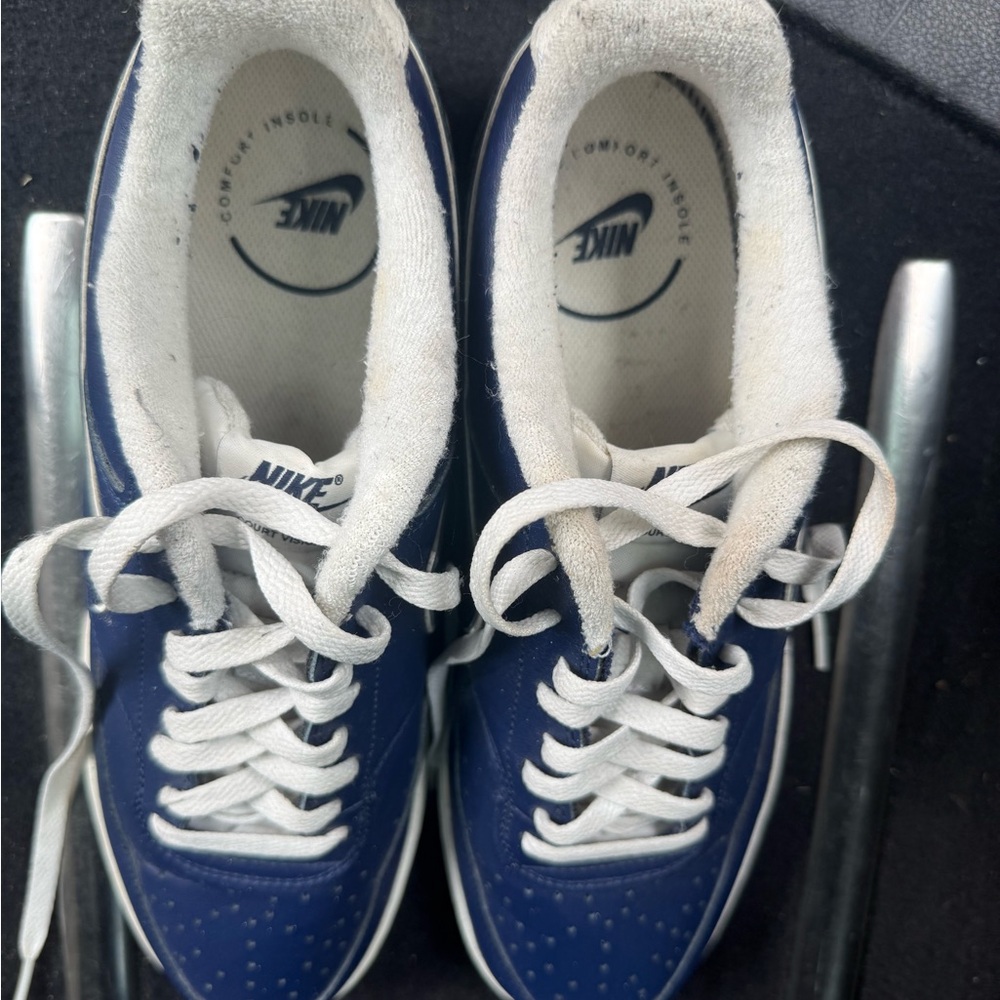 Nike Kids Navy and White Low-Top Sneakers